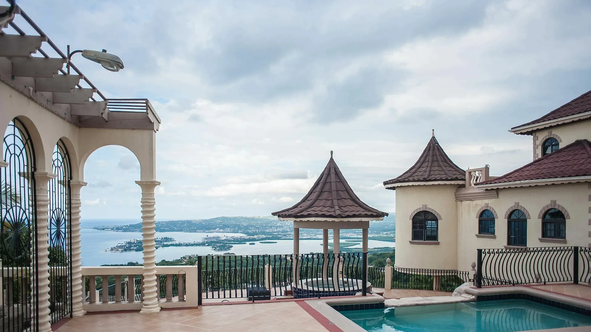 Clarridge Hall Guesthouse Montego Bay